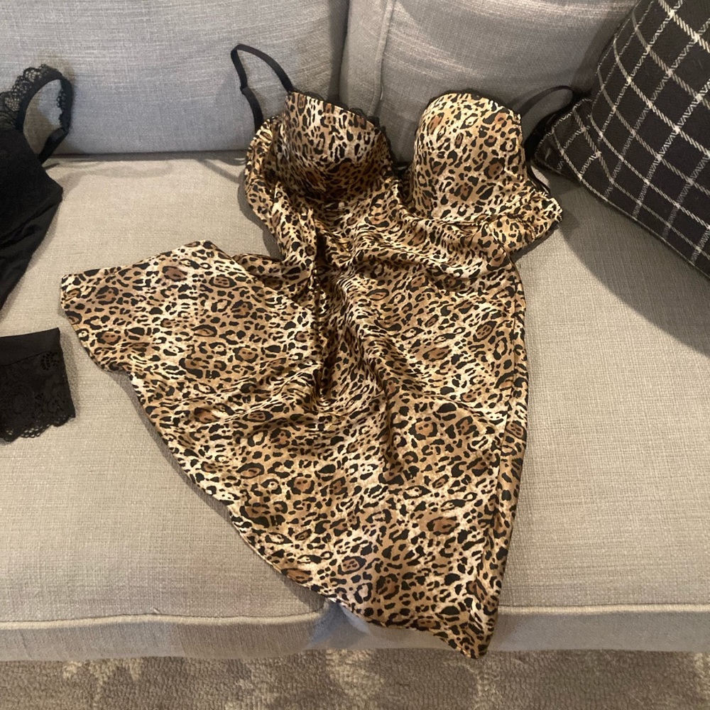 Victoria’s Secret Slip Babydoll 36D